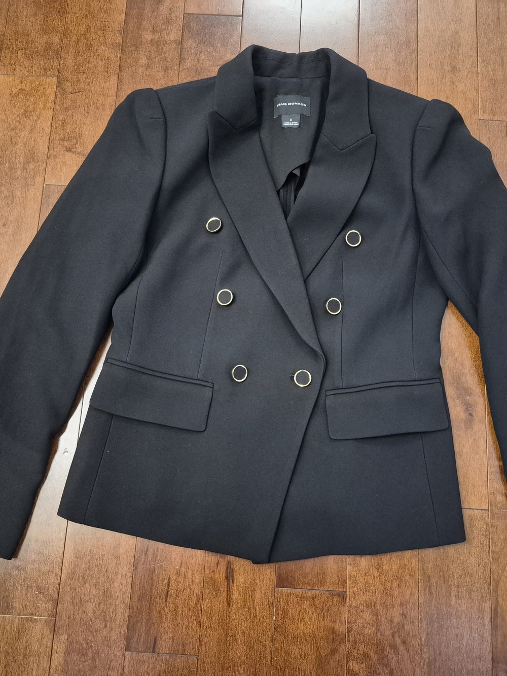 Club Monaco women's black blazer in size 6